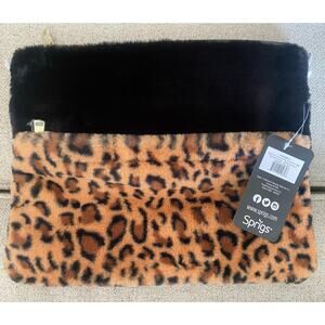 ✨ NWT - Sprigs "The Big Bag" Faux Fur Clutch ✨